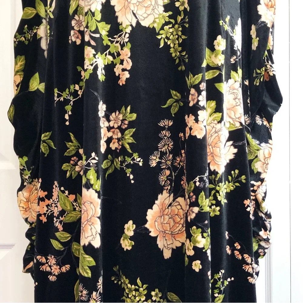 Capsule Black Multi Floral Velvet Ruched Long Sleeve Shift Dress 16 - Picture 8 of 16